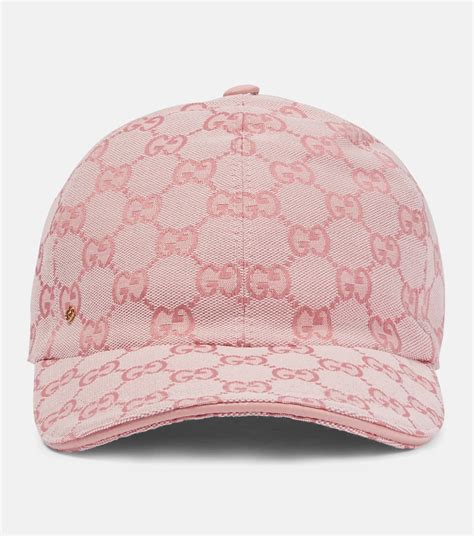 casquette gg supreme en rose.